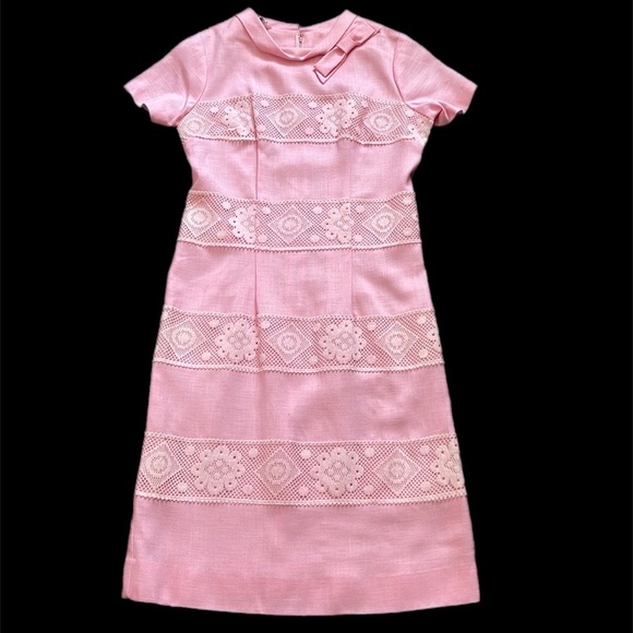 Vintage Pink Linen and Lace Carol Brent Dress - Picture 1 of 17